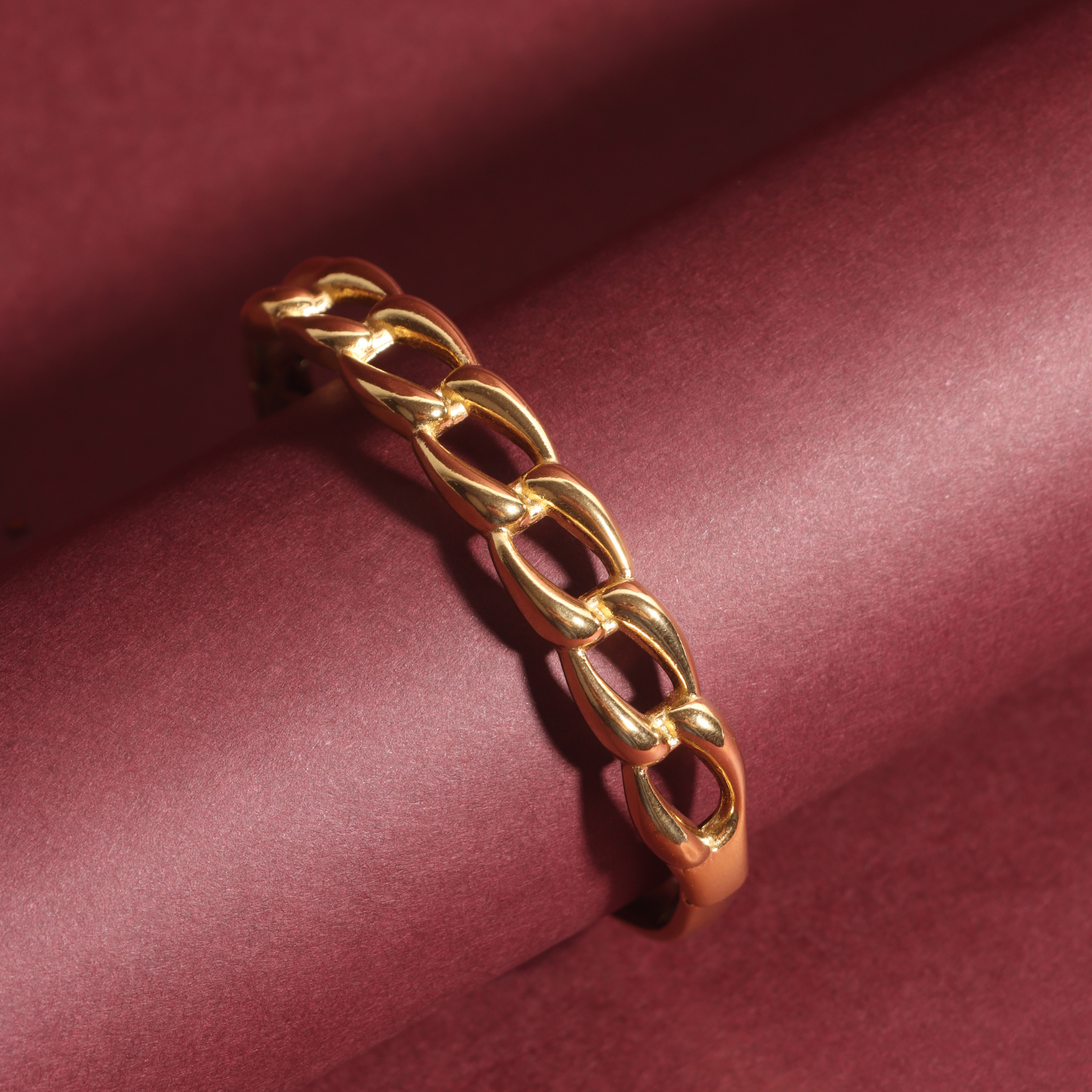 Interlinked Radiance