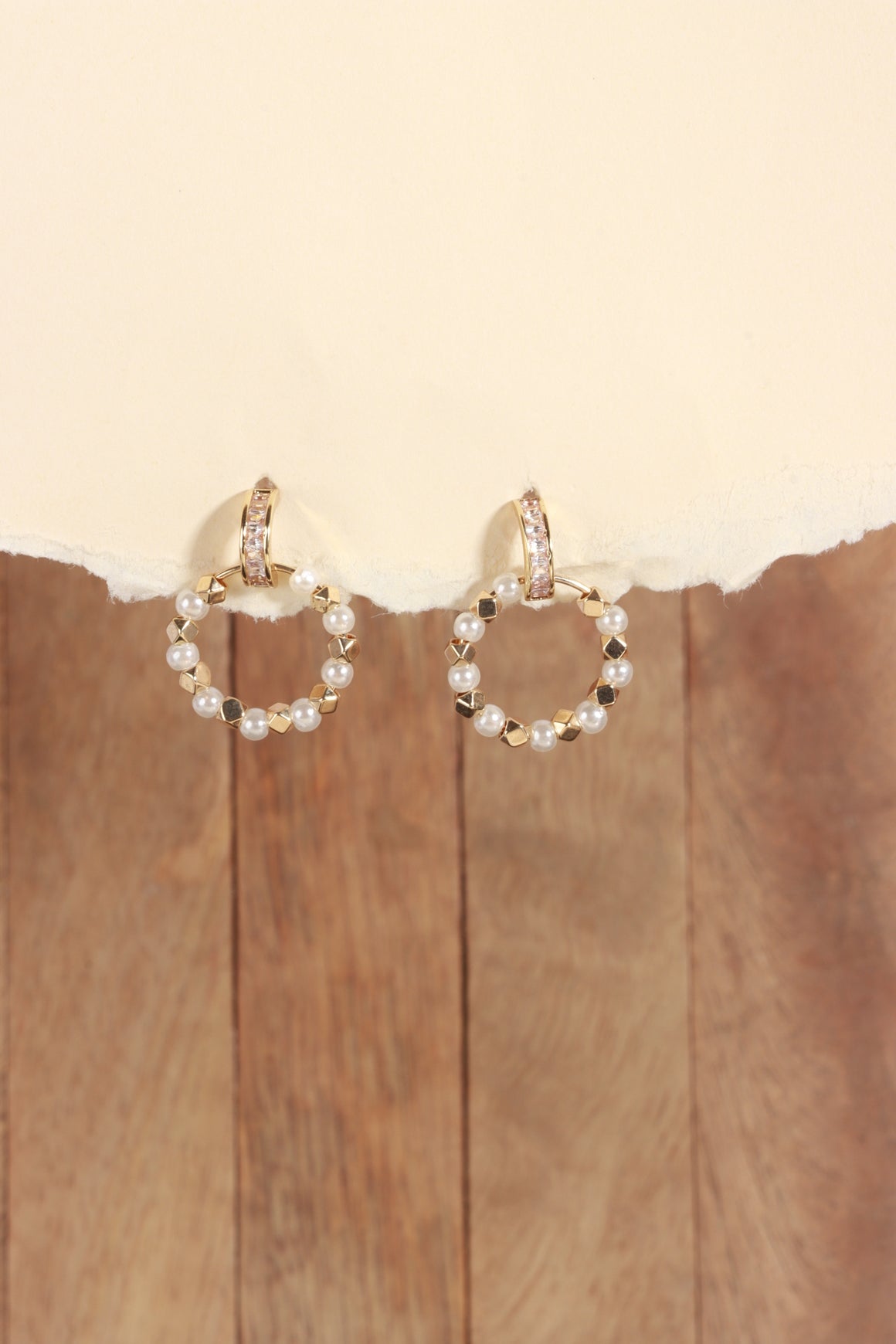 Pearl Tide Hoop Stud