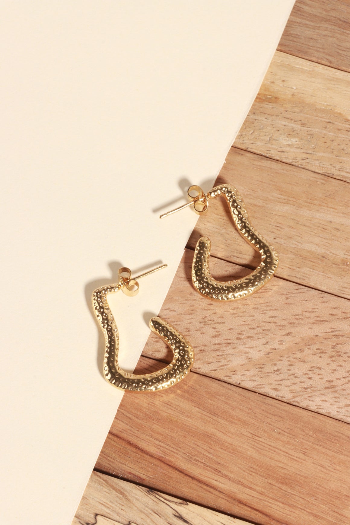 Sculpted Line Hoops