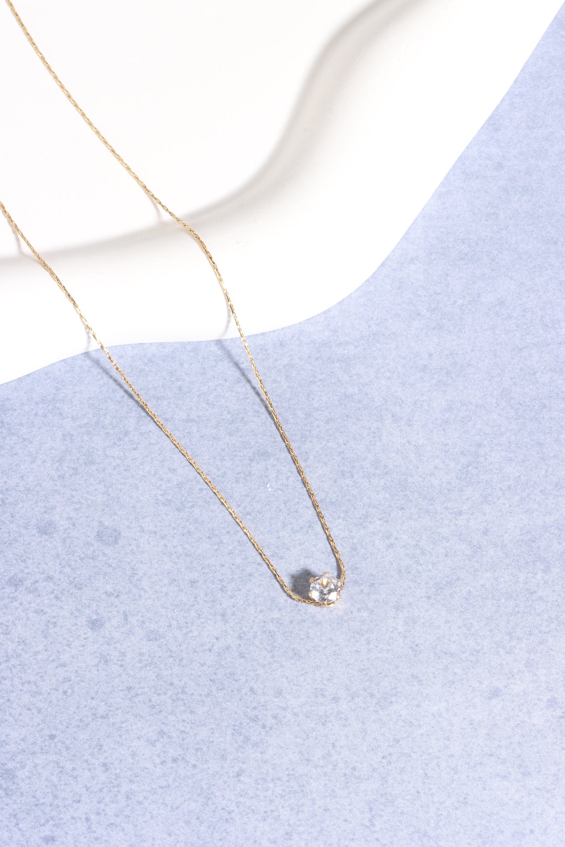 Dainty Solitaire (Gold)